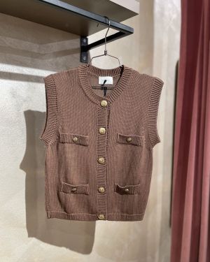 Gilet in maglia con bottoni dorati ViCOLO
