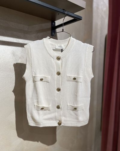 Gilet in maglia con bottoni dorati ViCOLO
