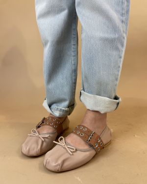 Ballerina in pelle nude con cinturini Ovyé