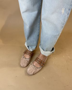 Ballerina in pelle nude con cinturini Ovyé