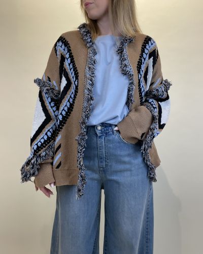 Cardigan sfrangiato Tensione in