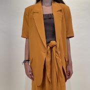 Blazer maniche corte in misto lino ViCOLO
