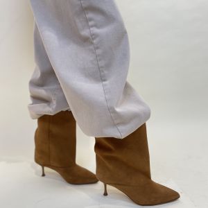 Stivaletto in camoscio cuoio Divine Follie