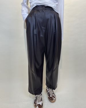 Pantalone ecopelle moro con pinces Dixie