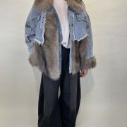 Giacca denim con inserti ecopelliccia e tasche frontali Dixie