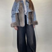 Giacca denim con inserti ecopelliccia e tasche frontali Dixie